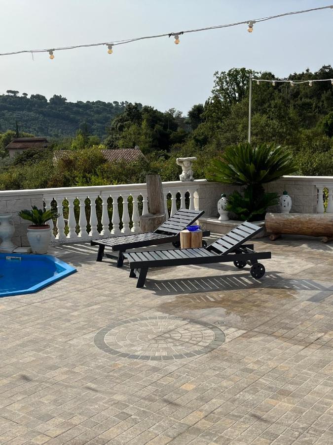 Villa Fiore - Piscina E Idromassaggio Itri Bagian luar foto