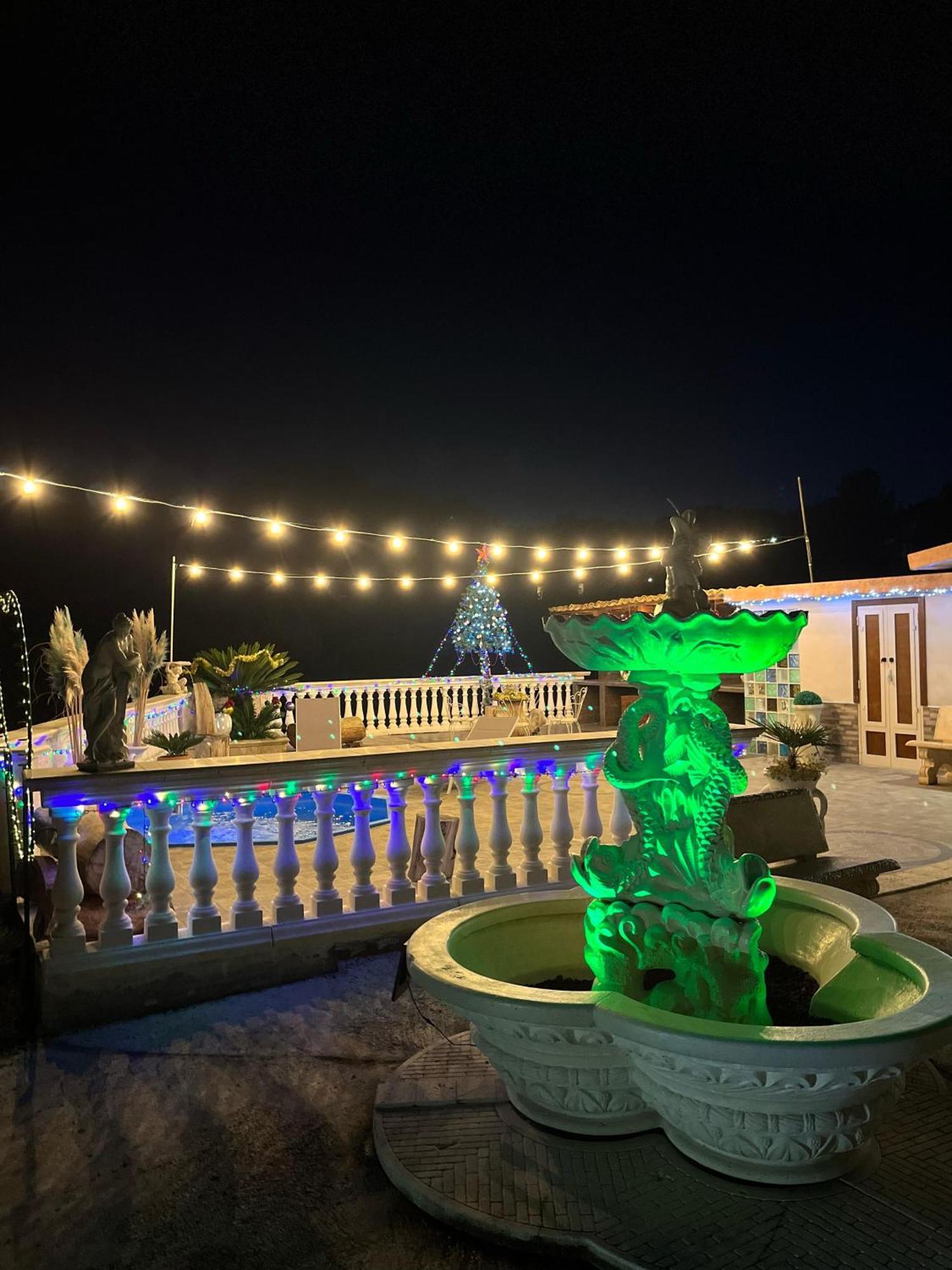 Villa Fiore - Piscina E Idromassaggio Itri Bagian luar foto